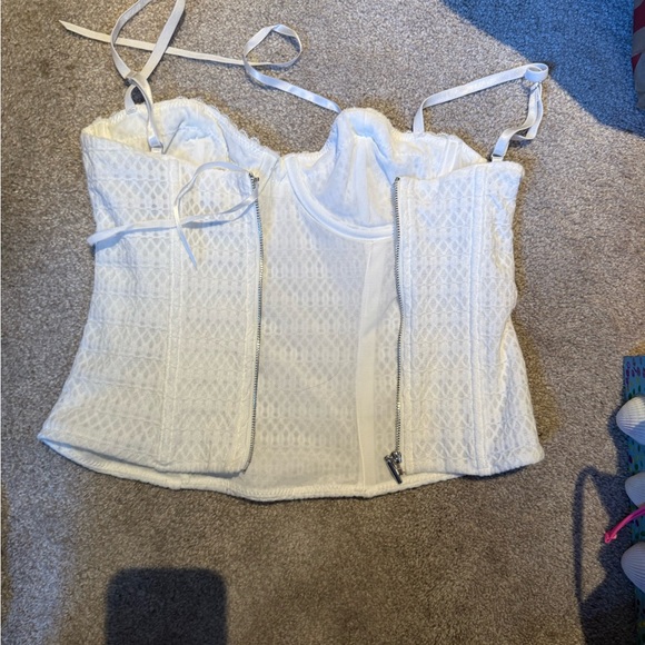 White Fox Boutique White Lace Camisole - Picture 3 of 4